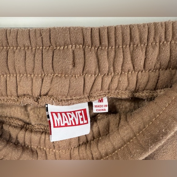 Marvel Spider-Man lounge shorts. Size medium. - Picture 4 of 4